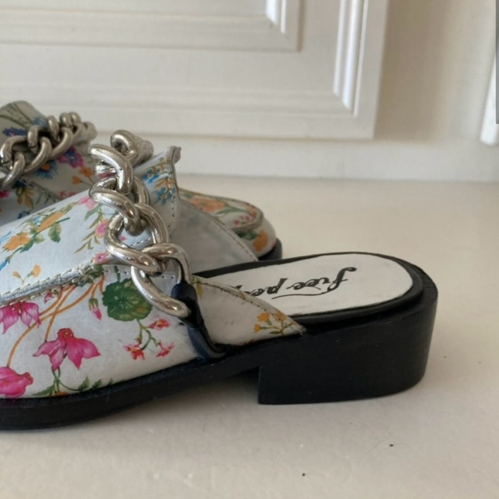 NWOT Free People Vida Slip On Blue Floral Garden Mules - Picture 3 of 9